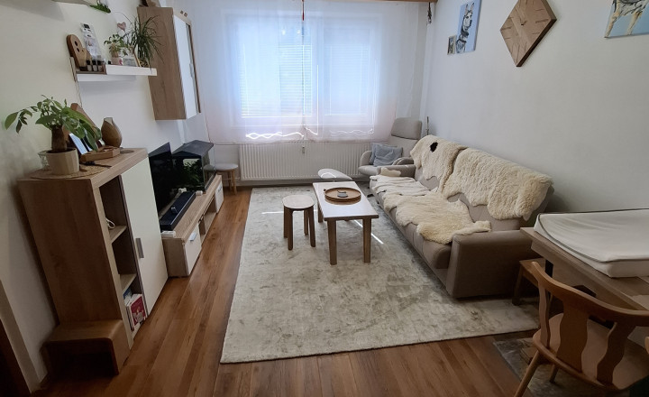2-izbový byt s loggiou na sídlisku JUH - Kežmarok - fotografia 3