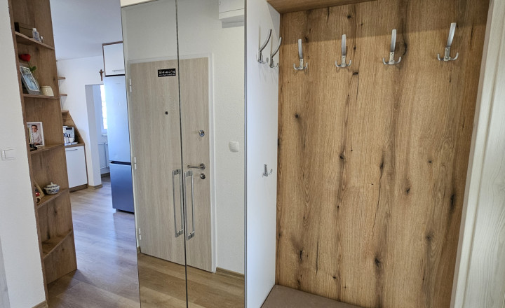 Moderný 3-izbový byt s balkónom po kompletnej rekonštrukcii - sídlisko Mier, Spišská Nová Ves - fotografia 43