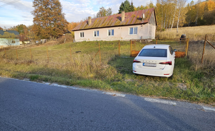 Samostatne stojaci rodinný dom s veľkým pozemkom v obci Stará Voda, okres Gelnica - fotografia 29