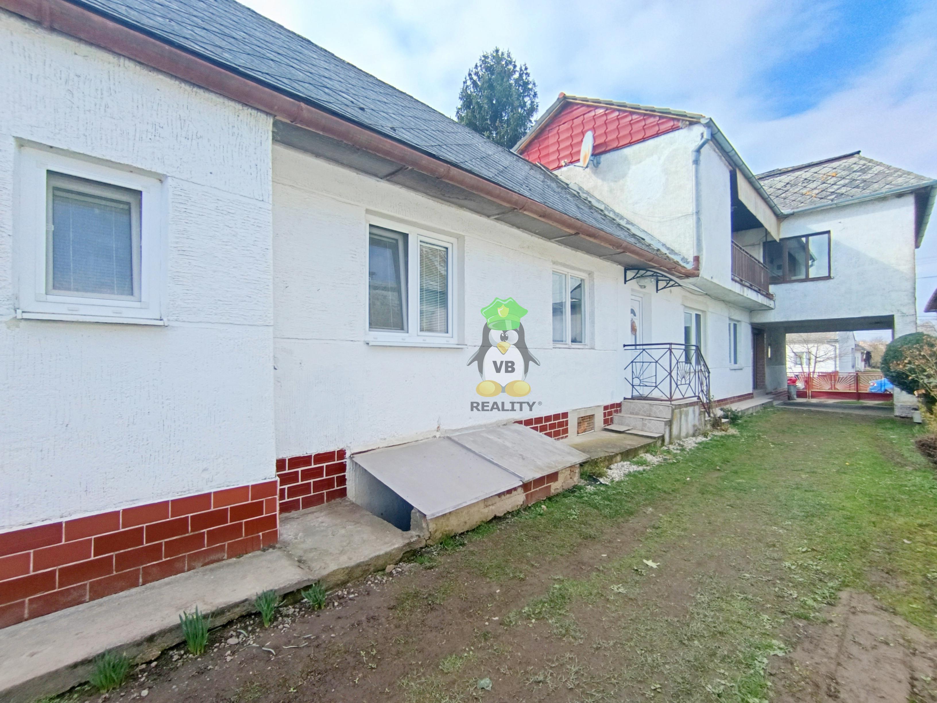 6- izbový rodinný dom 2164 m2, Záhor