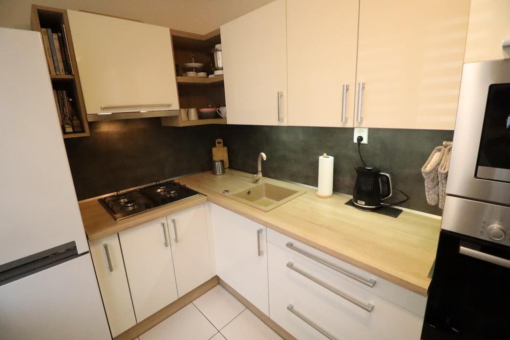 Byt 2+1 s dvomi loggiami na sídlisku Tarča, Sp. Nová Ves