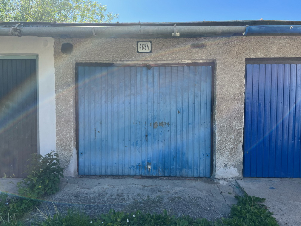 Garáž na sídlisku Tarča