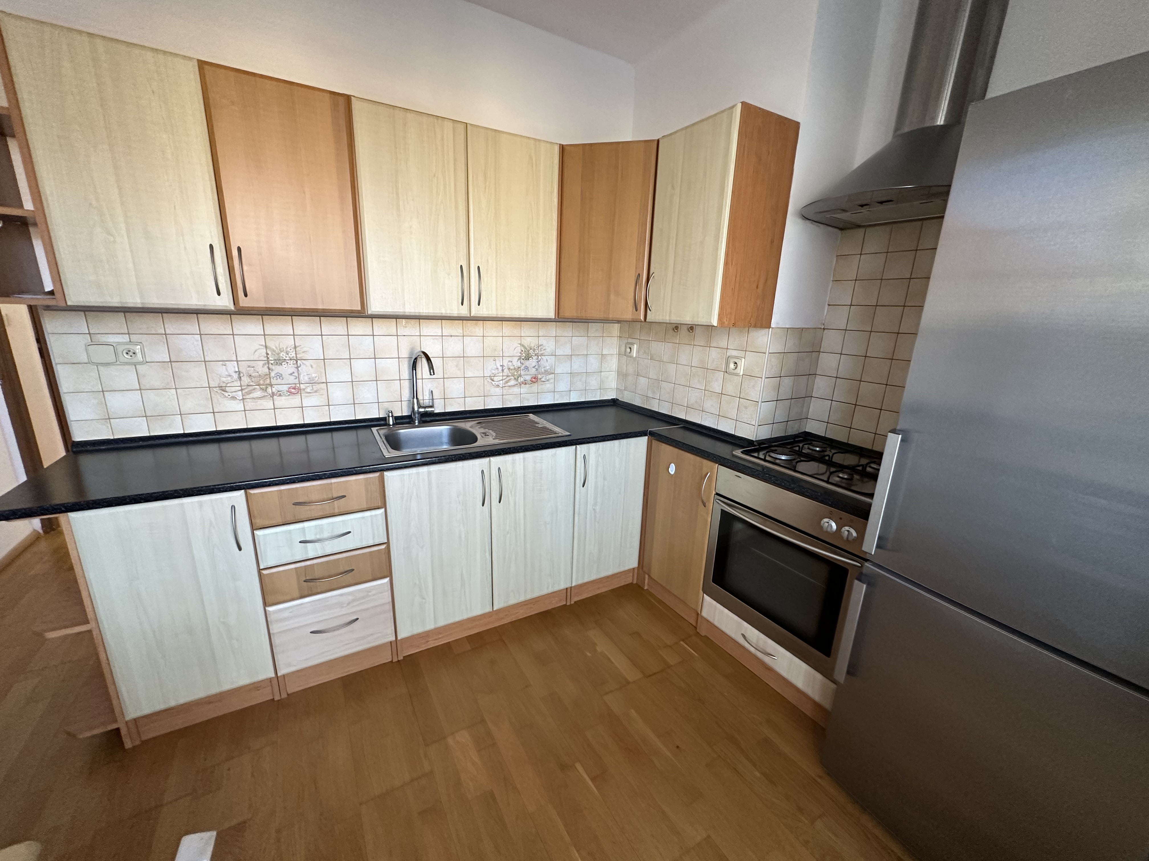 Byt 2+1 s balkónom centrum, Sp. Nová Ves