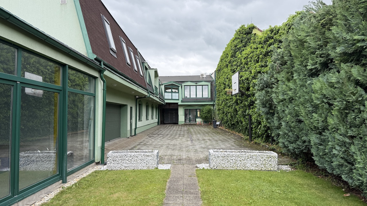 Polyfunkčný obytný dom v SNV