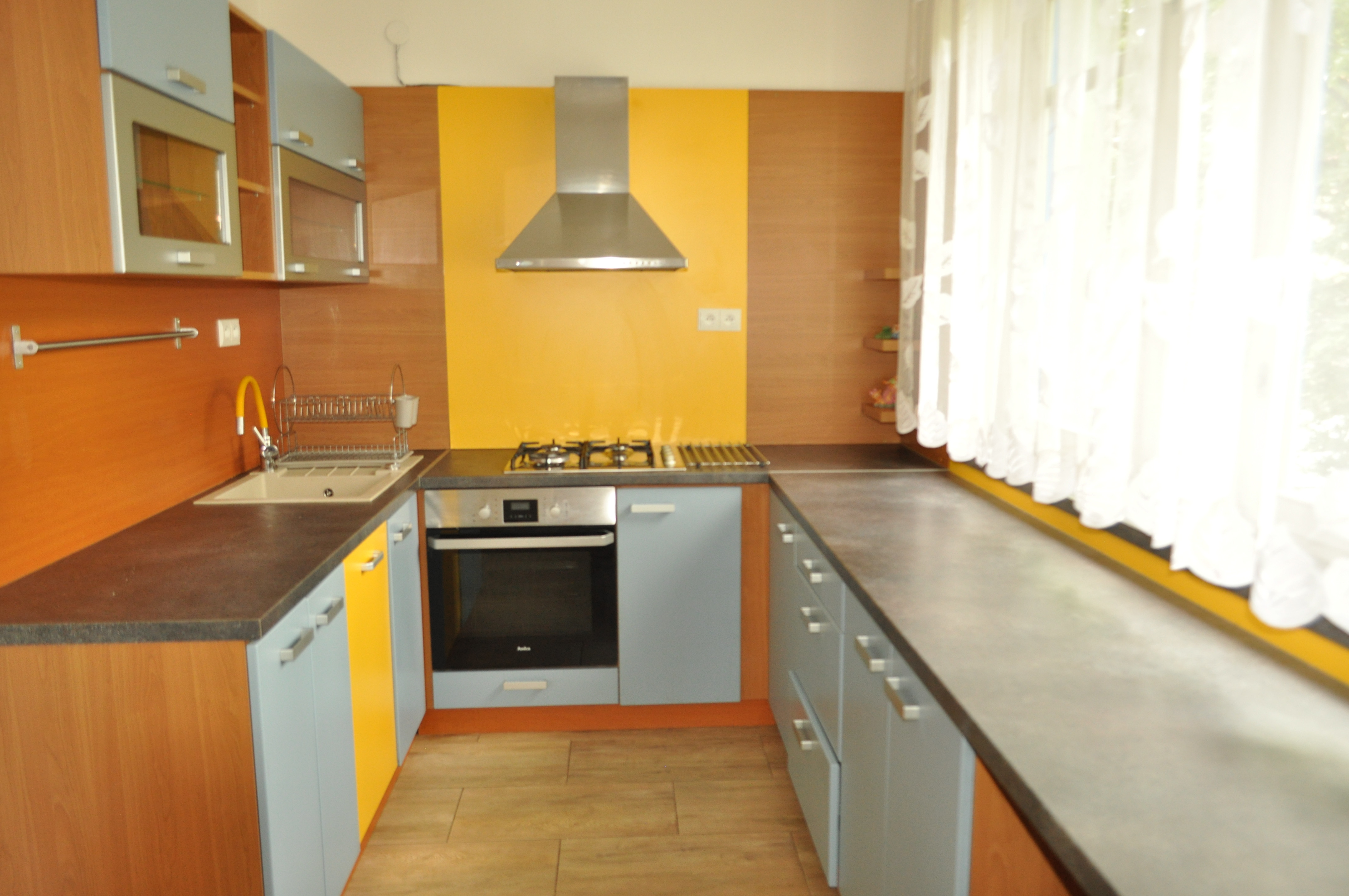 Prenájom bytu 2+1, centrum, Sp. Nová Ves