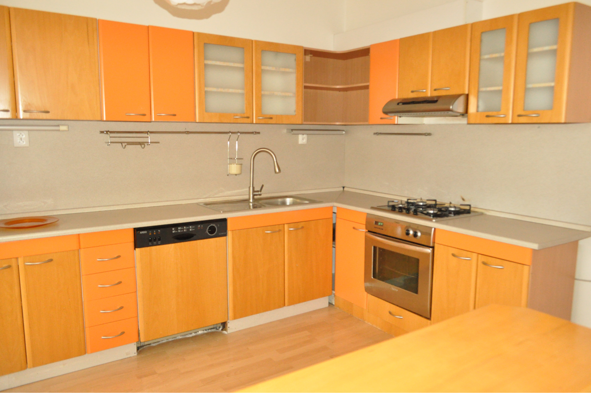 Byt 5+1 s loggiou, sídl. Západ 1, Sp. Nová Ves