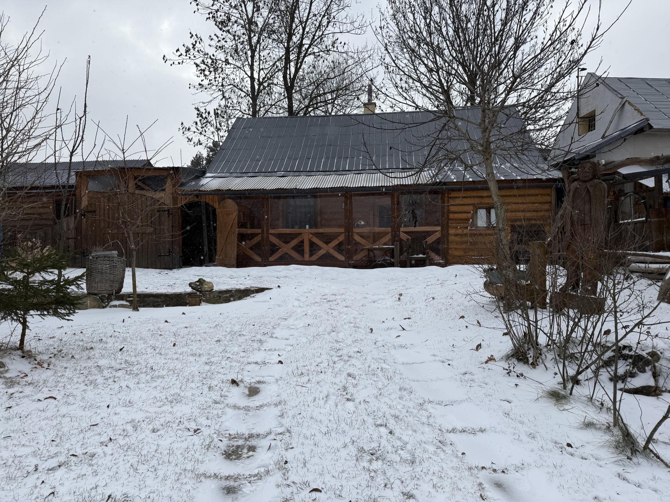 Rodinný domček s ďalšou samostatnou bytovou jednotkou