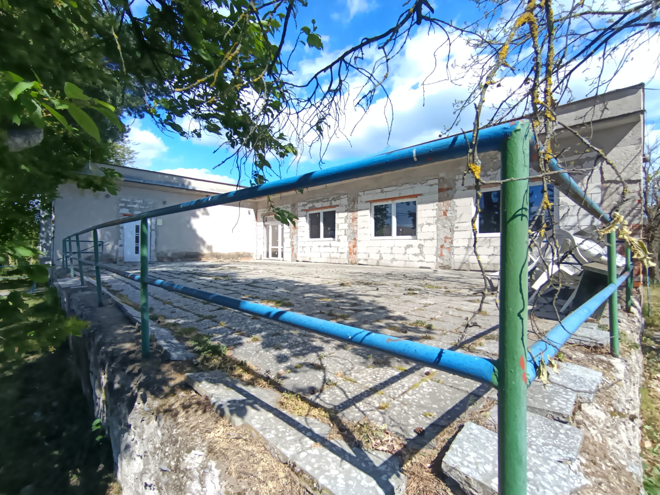 Super cena - Investičná budova na podnikanie, 1590 m2, Sejkov