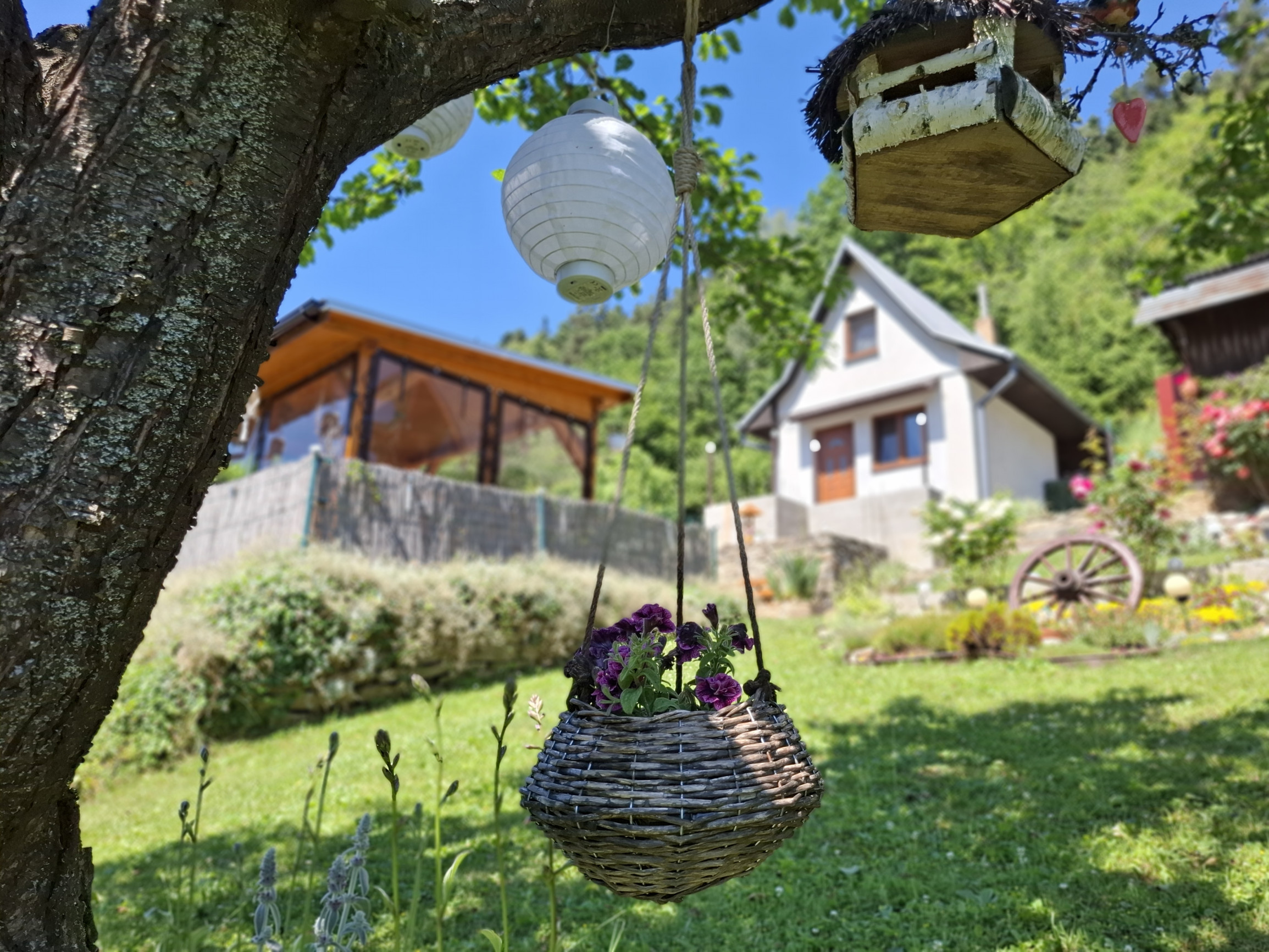 Záhrada s murovanou chatou a altánkom – Levoča