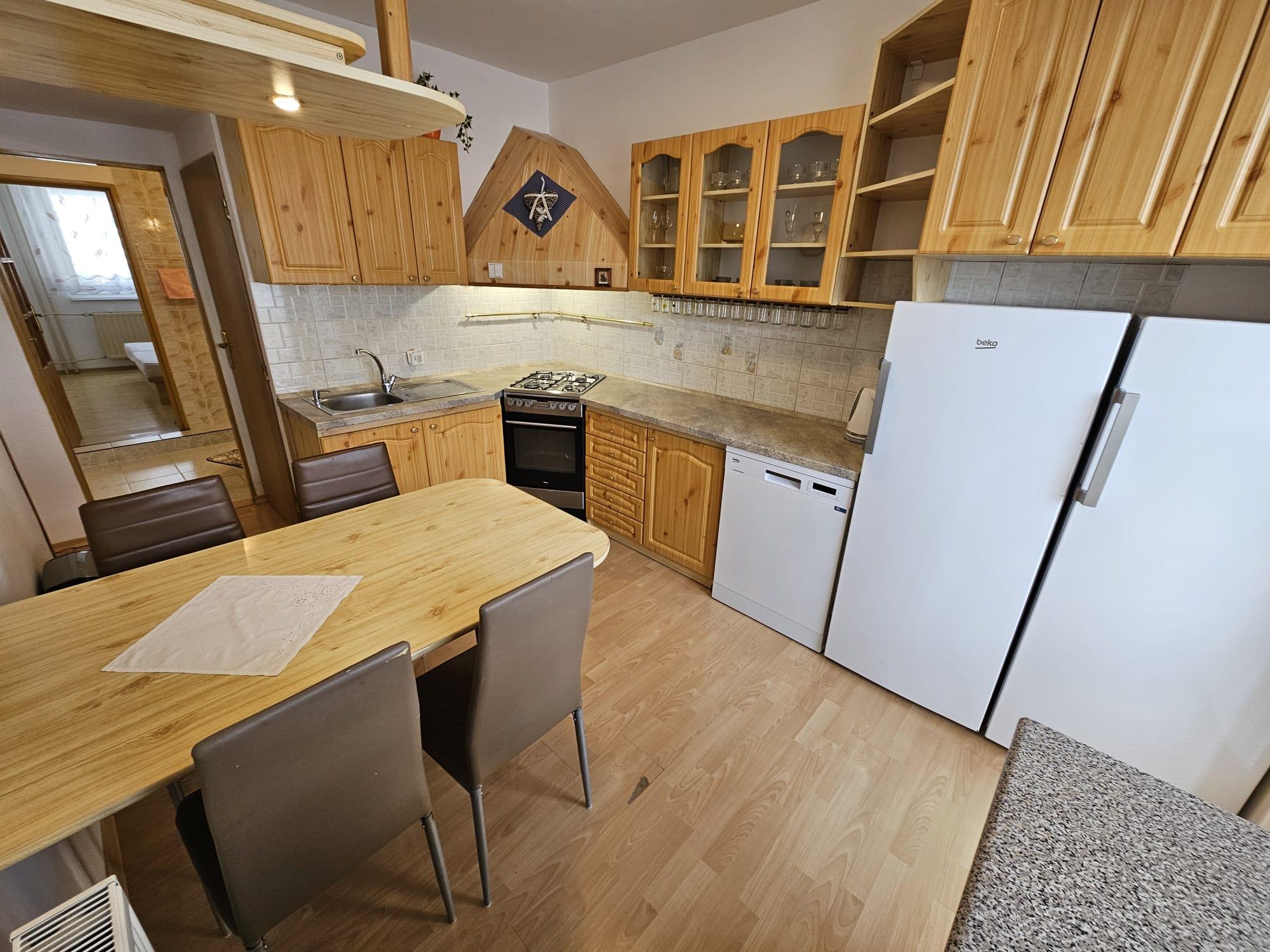 Prenájom bytu 4+1 s loggiou na sídlisku Západ, Spišská Nová Ves